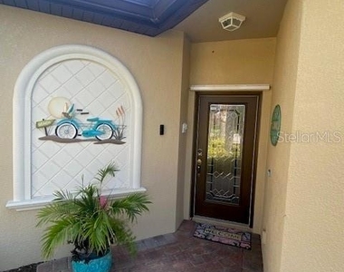 6760 Willowshire Way - Photo Thumbnail 1