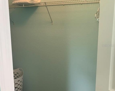 6760 Willowshire Way - Photo Thumbnail 9