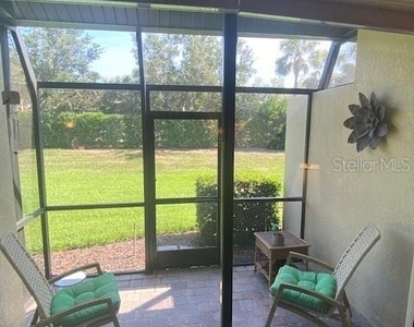 6760 Willowshire Way - Photo Thumbnail 6
