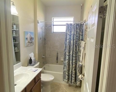 6760 Willowshire Way - Photo Thumbnail 14
