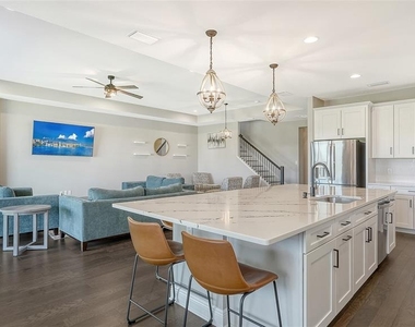16905 Sweetwater Village Drive - Photo Thumbnail 14