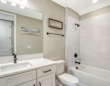 16905 Sweetwater Village Drive - Photo Thumbnail 33