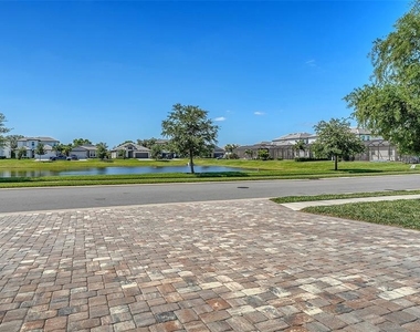 16905 Sweetwater Village Drive - Photo Thumbnail 4