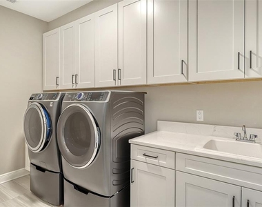 16905 Sweetwater Village Drive - Photo Thumbnail 39