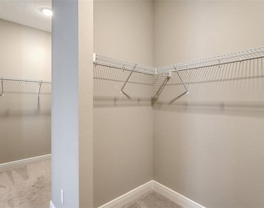 16905 Sweetwater Village Drive - Photo Thumbnail 27