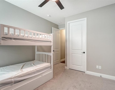 16905 Sweetwater Village Drive - Photo Thumbnail 38