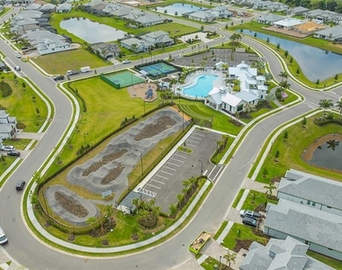 16905 Sweetwater Village Drive - Photo Thumbnail 82