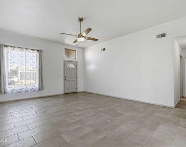 1173 Summer Rain Street - Photo Thumbnail 4