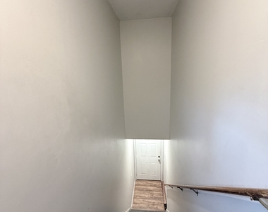 92 Arch Street - Photo Thumbnail 5