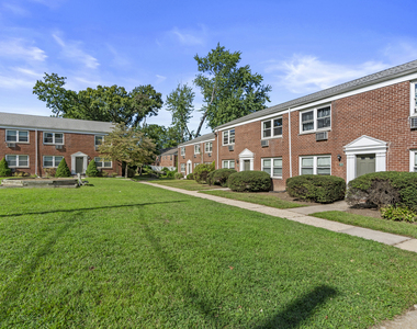 14 Hamilton Court - Photo Thumbnail 2