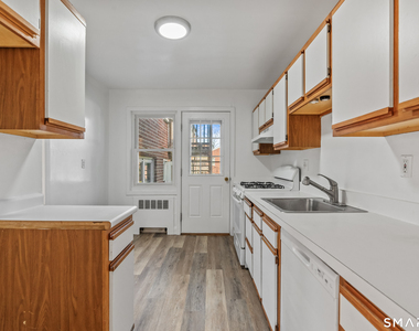 14 Hamilton Court - Photo Thumbnail 28