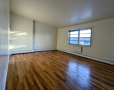 1 Fairview Drive - Photo Thumbnail 13