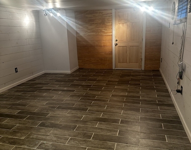 127 Englewood Avenue - Photo Thumbnail 20