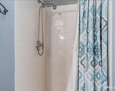 127 Englewood Avenue - Photo Thumbnail 10