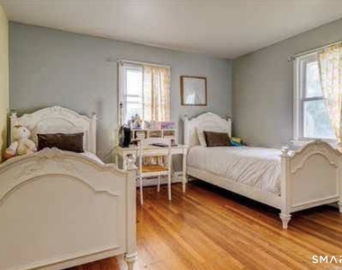 127 Englewood Avenue - Photo Thumbnail 14