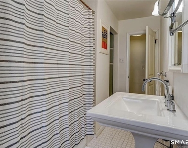 127 Englewood Avenue - Photo Thumbnail 6