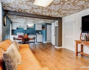 127 Englewood Avenue - Photo Thumbnail 16