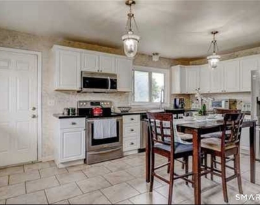 127 Englewood Avenue - Photo Thumbnail 3