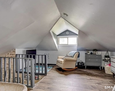 127 Englewood Avenue - Photo Thumbnail 5