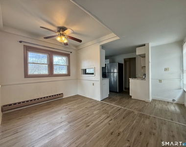 41 Waterbury Road - Photo Thumbnail 2