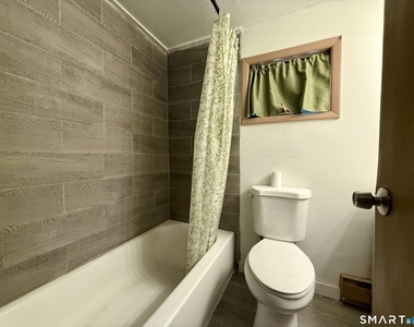 41 Waterbury Road - Photo Thumbnail 11