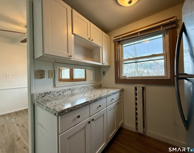 41 Waterbury Road - Photo Thumbnail 4