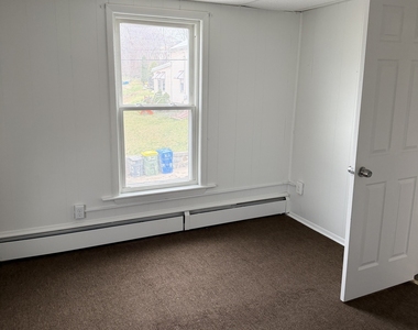33 Pilgrim Avenue - Photo Thumbnail 18