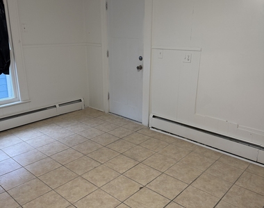 33 Pilgrim Avenue - Photo Thumbnail 10