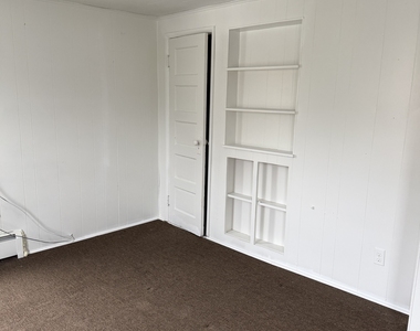 33 Pilgrim Avenue - Photo Thumbnail 5