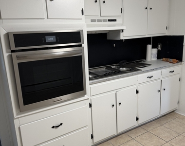 33 Pilgrim Avenue - Photo Thumbnail 8