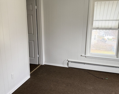 33 Pilgrim Avenue - Photo Thumbnail 15