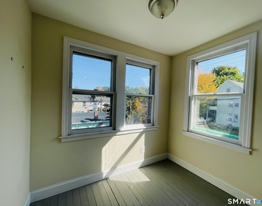 194 Washington Avenue - Photo Thumbnail 6