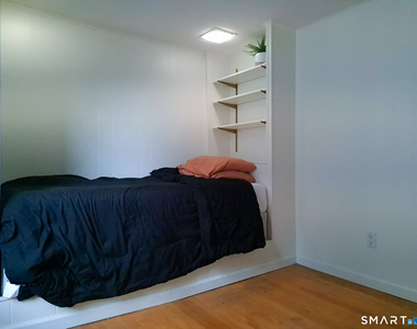 651 Quinnipiac Avenue - Photo Thumbnail 16