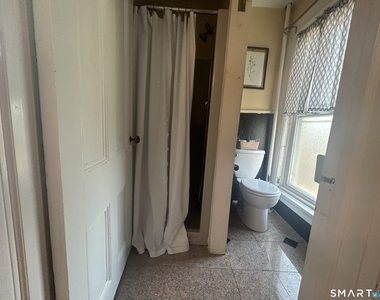 40 Franklin Street - Photo Thumbnail 6
