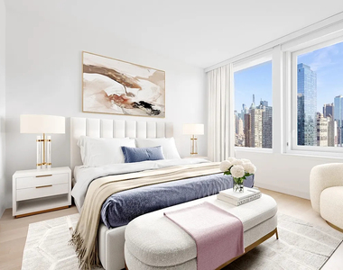  West 38th Street - Photo Thumbnail 1