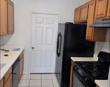 7189 S Durango Drive - Photo Thumbnail 2