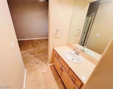 7408 Silver Palm Avenue - Photo Thumbnail 14
