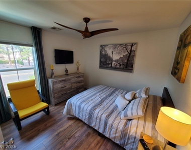 8656 Big Sagebrush Avenue - Photo Thumbnail 16