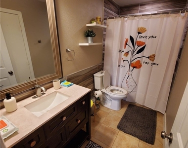 8656 Big Sagebrush Avenue - Photo Thumbnail 17