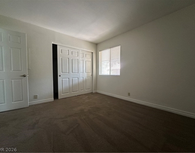 4320 Sandy River Drive - Photo Thumbnail 8