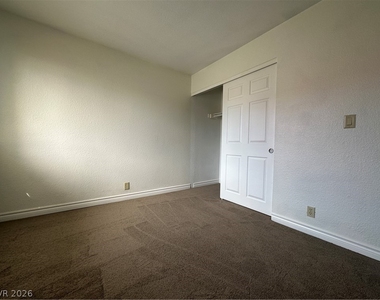 4320 Sandy River Drive - Photo Thumbnail 11