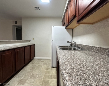 4320 Sandy River Drive - Photo Thumbnail 4