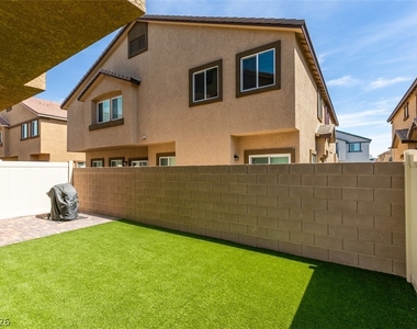 7840 Jupiter Sky Street - Photo Thumbnail 37