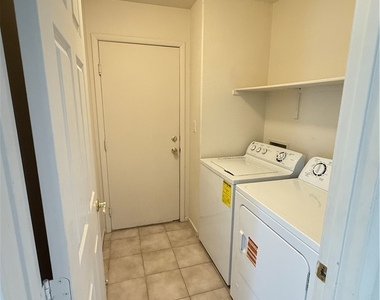10984 Vallerosa Street - Photo Thumbnail 21