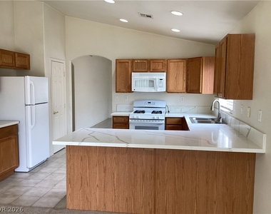 10984 Vallerosa Street - Photo Thumbnail 2