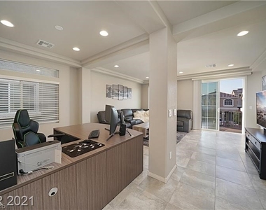 5647 Camilla Cellars Court - Photo Thumbnail 8