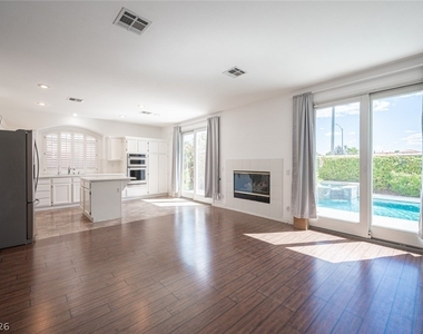8747 Vista Cantera Court - Photo Thumbnail 11