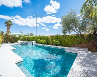 8747 Vista Cantera Court - Photo Thumbnail 29