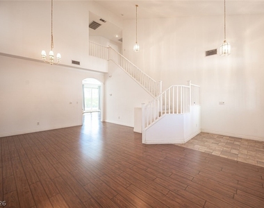 8747 Vista Cantera Court - Photo Thumbnail 2