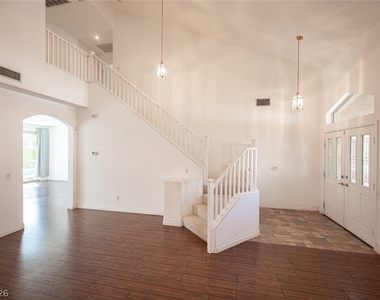 8747 Vista Cantera Court - Photo Thumbnail 5